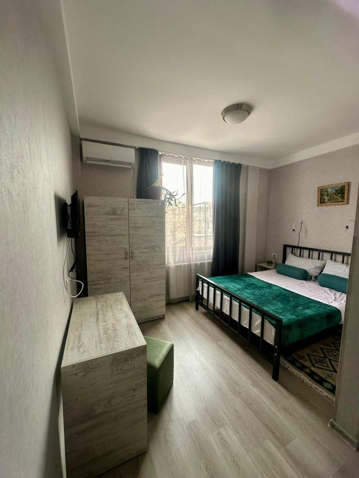 Hotel Tradicia Tbilisi Ngoại thất bức ảnh