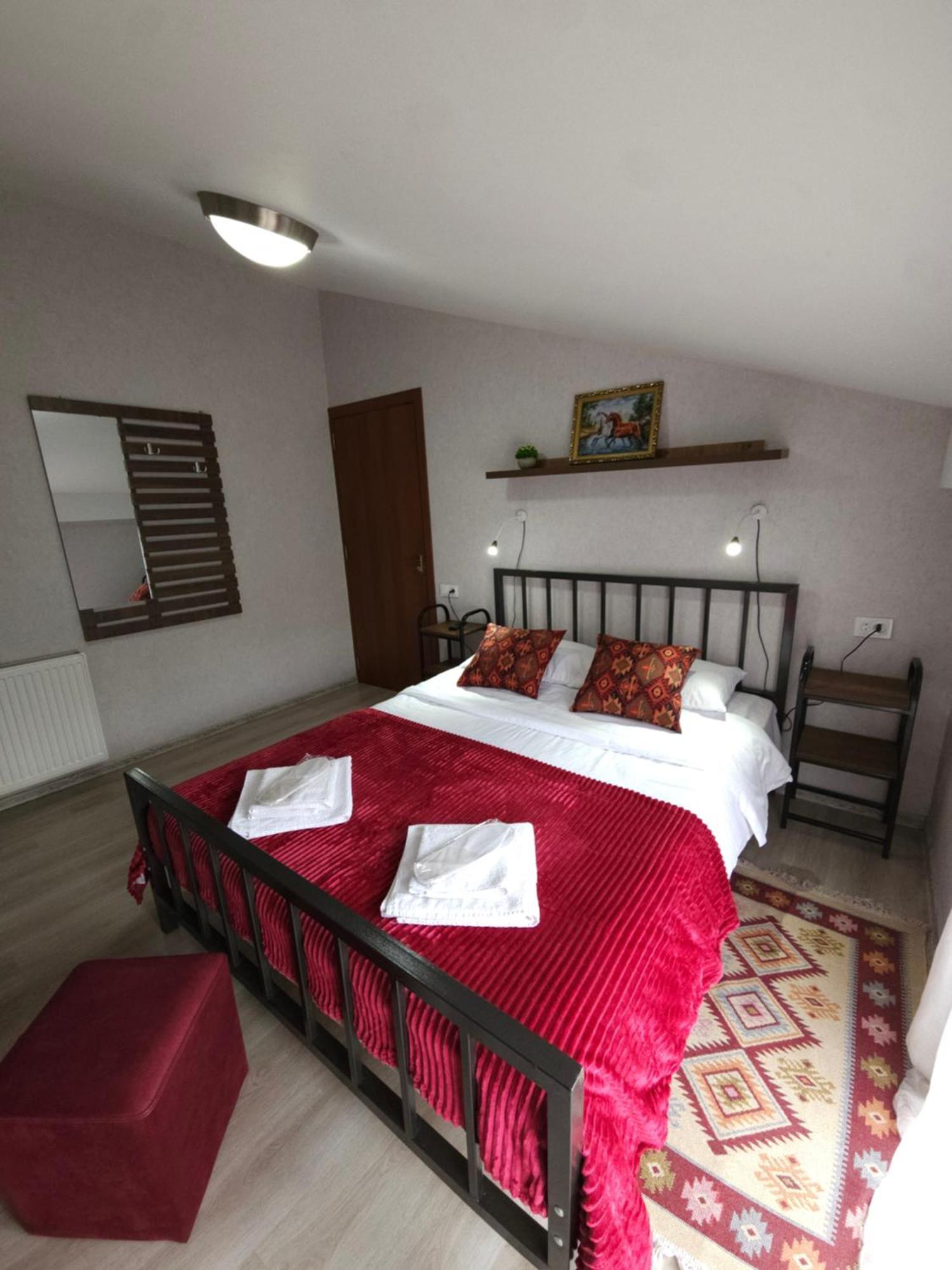Hotel Tradicia Tbilisi Ngoại thất bức ảnh