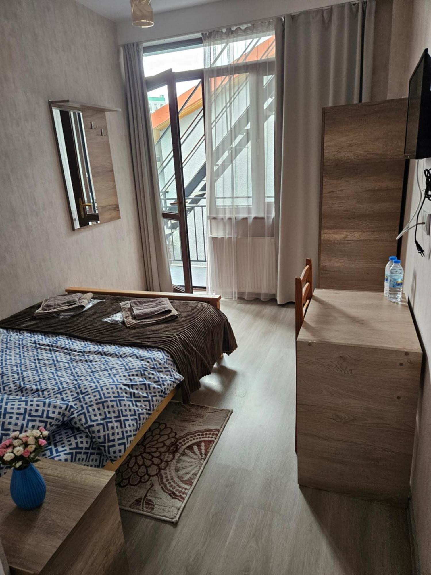 Hotel Tradicia Tbilisi Ngoại thất bức ảnh